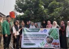 Mahasiswa Dampingi KWT Baroqah Tani Olah Limbah Rumah Tangga Jadi Pupuk Organik Cair